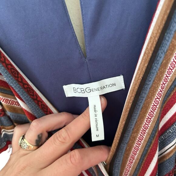 BCBGeneration Multicolored Stripe Faux Wrap MIDI Dress Size M Keyhole pockets - Picture 6 of 7